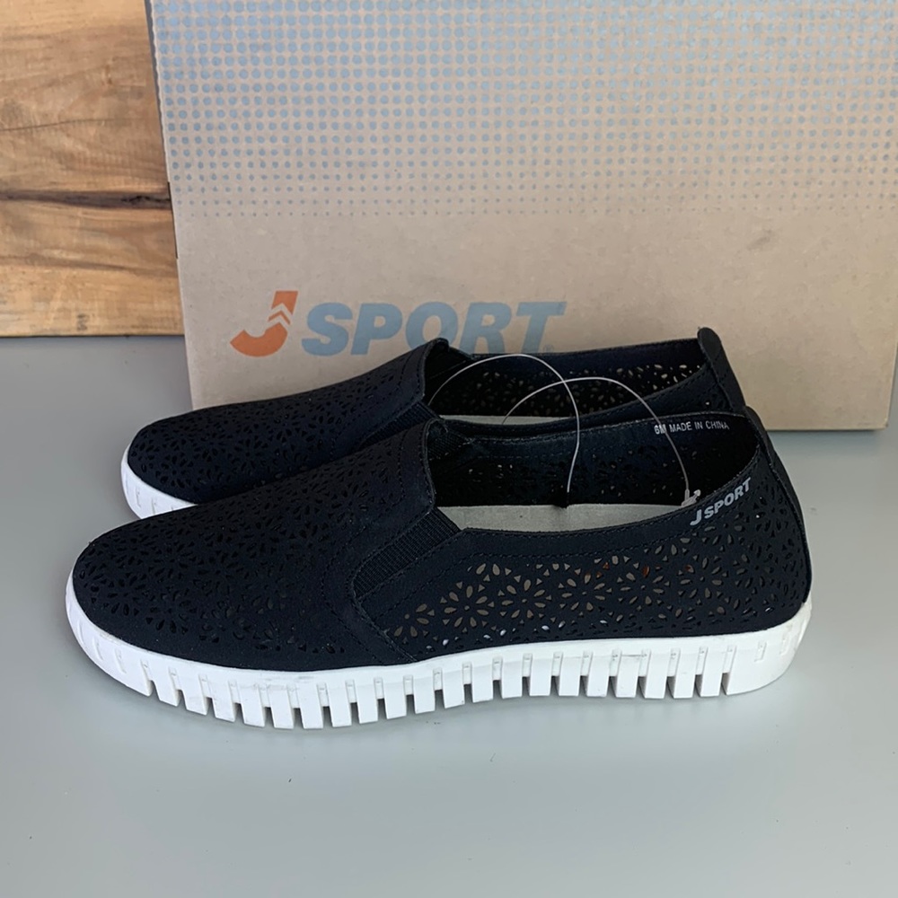 NWT Women’s JSport Floral Slip On Flat Shoe Black Laser Cut Lace Pattern